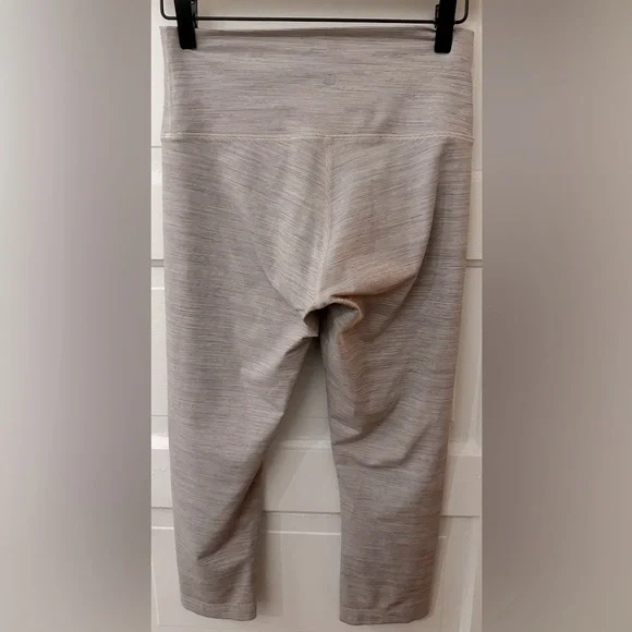 Lululemon Wunder Under Crop (High-Rise) *21" Wee Are From Space Sz 8 - Picture 3 of 7